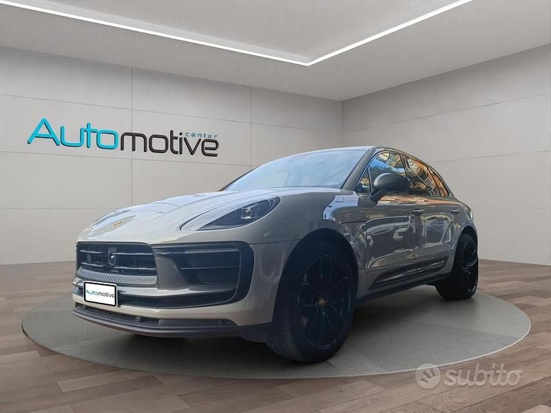 Grigio Usata 2022 Porsche Macan SUV | 63.000 € (Buon prezzo) - Immagine 1/4