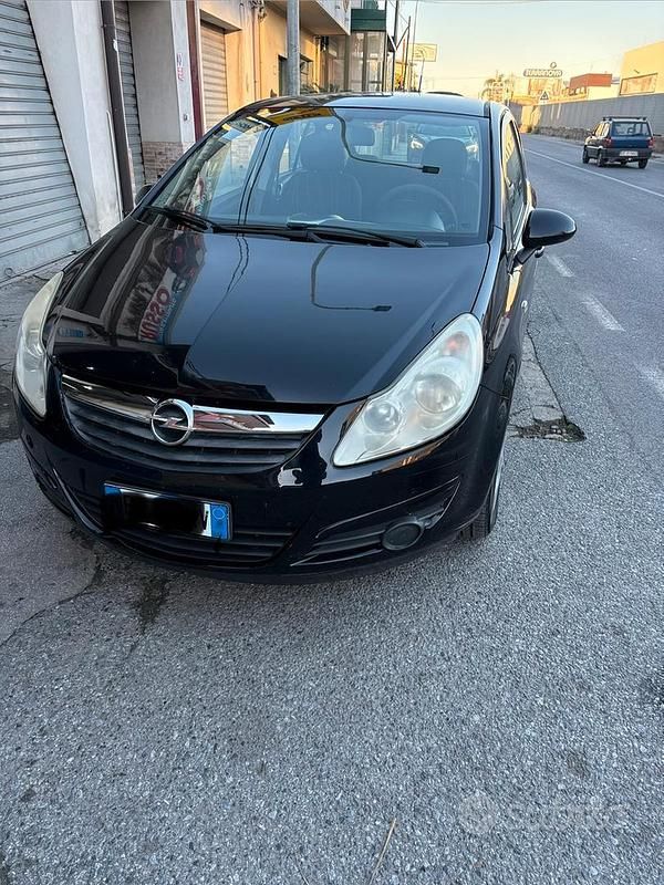 Usata Opel Corsa 2008 Nero Utilitaria
