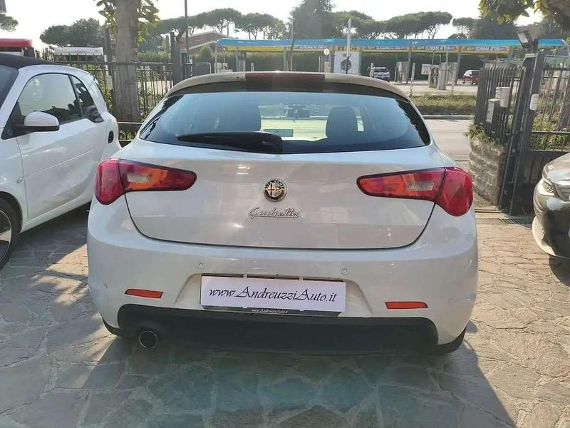 Usata Alfa Romeo Giulietta Progression 105 CV (77 kW) 2013 Bianco Berlina