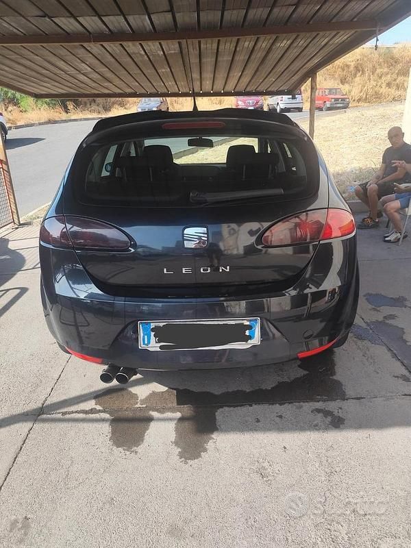 Usata Seat Leon 140 CV (102 kW) 2007 Nero Berlina
