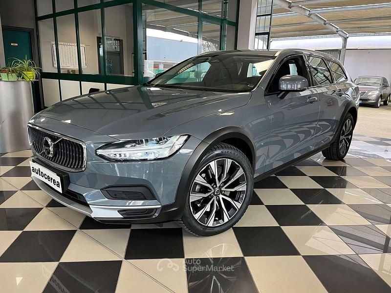 Usata Volvo V90 CC Plus 197 CV (144 kW) 2022 Grigio Station wagon