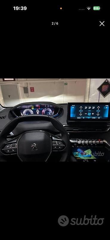 Usata Peugeot 3008 2001 Rosso Utilitaria