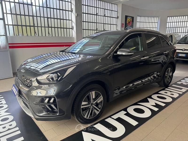 Usata Kia Niro Style 105 CV (77 kW) 2022 Grigio SUV