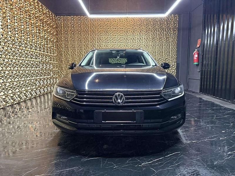 Usata VW Passat Business 120 CV (88 kW) 2017 Blu/azzurro Station wagon