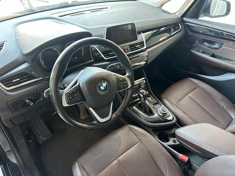 Usata BMW 225 Active Tourer iPerformance 135 CV (99 kW) 2018 Blu Monovolume
