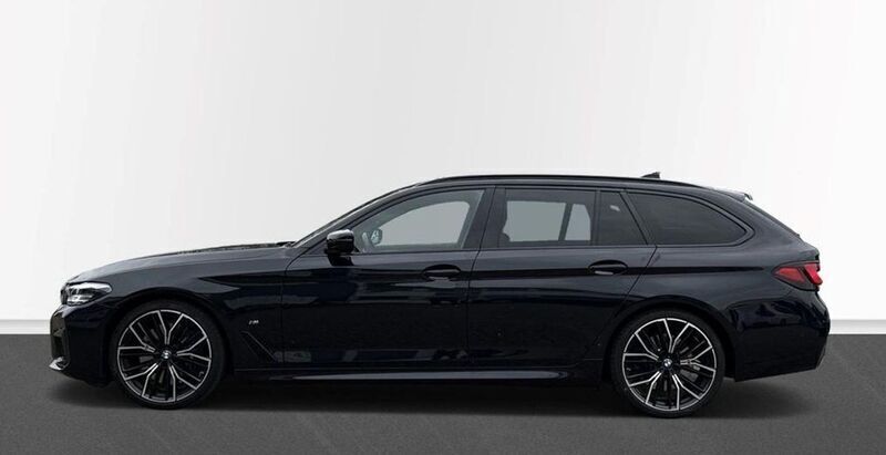 Usato 2022 BMW 530 3.0 El_Hybrid 286 CV (56.000 €)