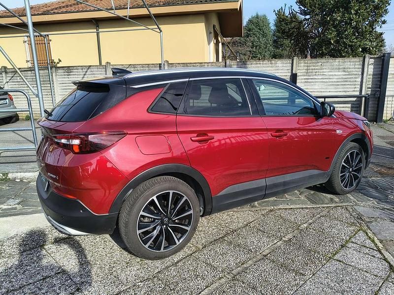 Usata Opel Grandland X 300 CV (220 kW) 2020 Rosso elixir metallizzato SUV