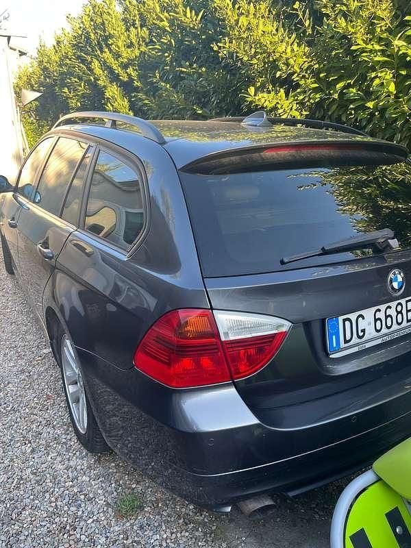 Usata BMW 320 163 CV (119 kW) 2006 Grigio Station wagon