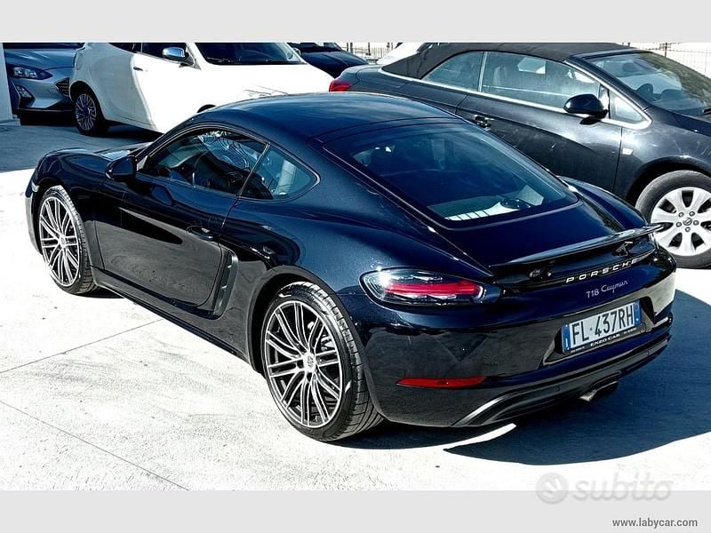 Usata Porsche 718 Cayman 300 CV (220 kW) 2017 Nero Coupé