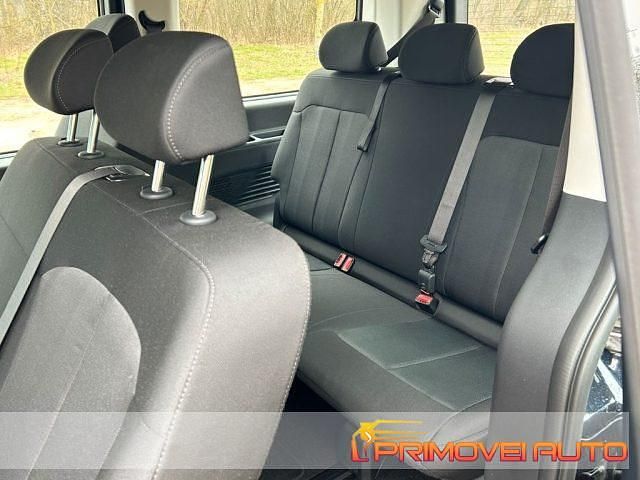 Usata Hyundai Staria Trend 177 CV (130 kW) 2024 Blu Monovolume