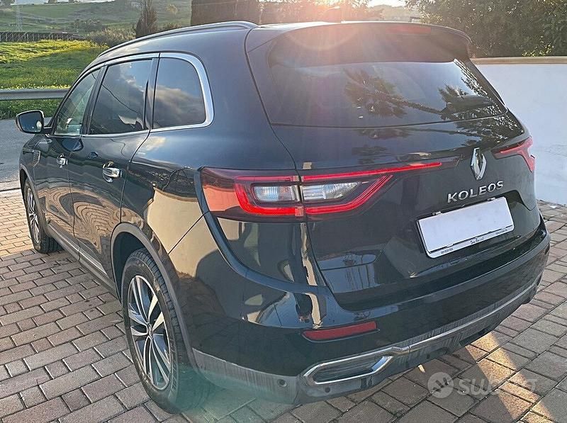 Usata Renault Koleos Zen 131 CV (96 kW) 2017 Nero SUV