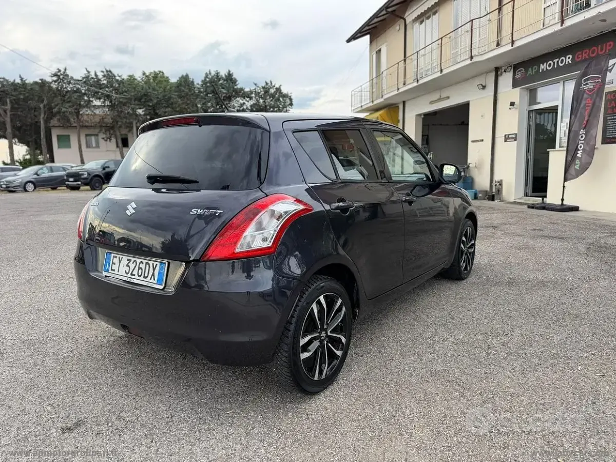 Usata Suzuki Swift 94 CV (69 kW) 2015 Other Utilitaria