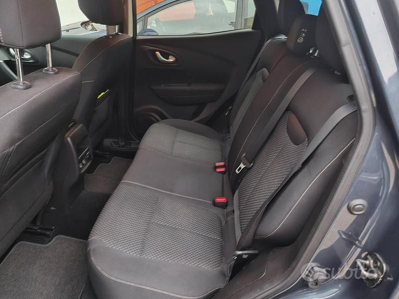 Usata Renault Kadjar Business 116 CV (85 kW) 2021 Grigio SUV