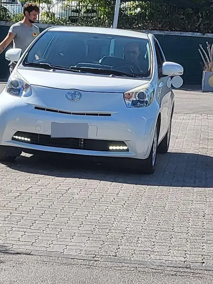 Usata Toyota iQ 98 CV (72 kW) 2010 Bianco Utilitaria