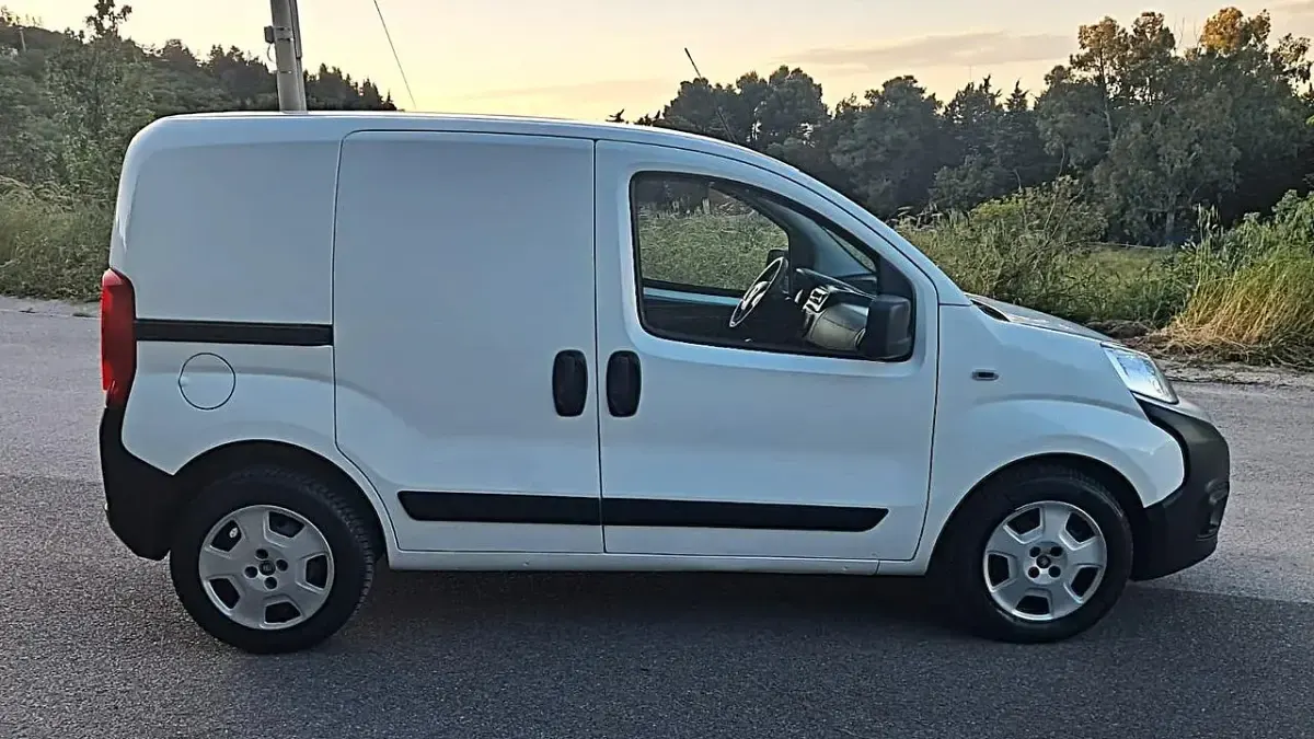 Usata Fiat Fiorino 95 CV (69 kW) 2022 Bianco Monovolume