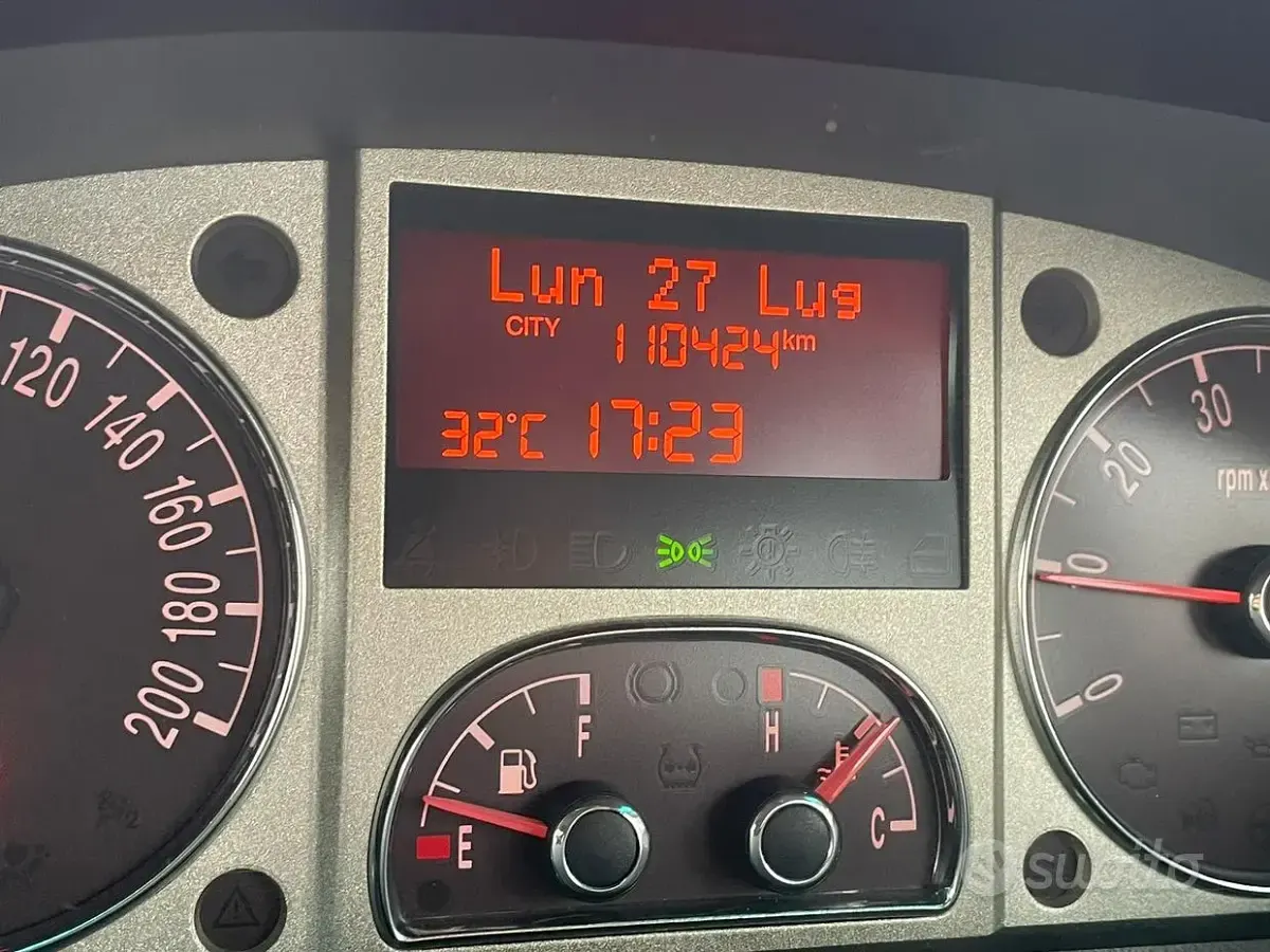 Usata Lancia Musa 77 CV (56 kW) 2009 Marrone Monovolume