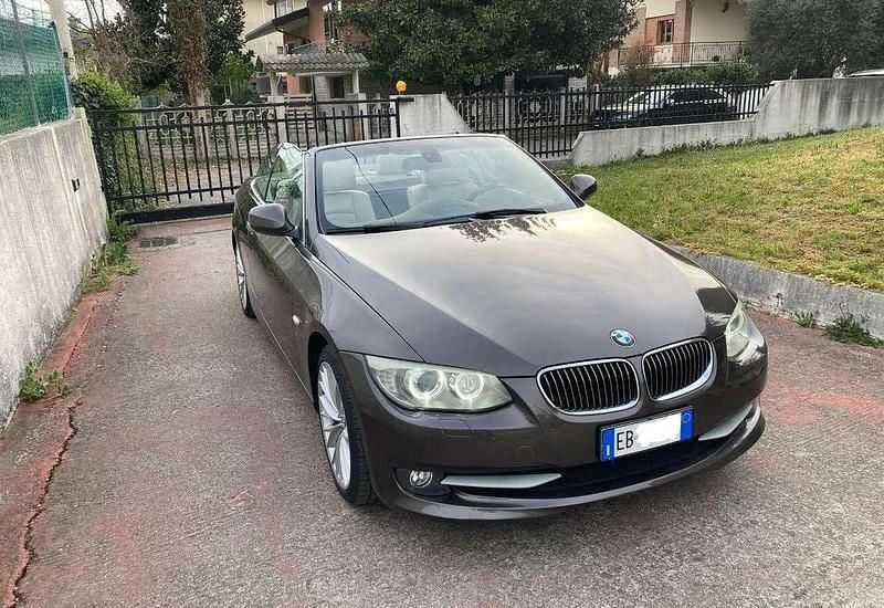 Usata BMW 330 Cabriolet M Sport 245 CV (180 kW) 2009 Cabrio