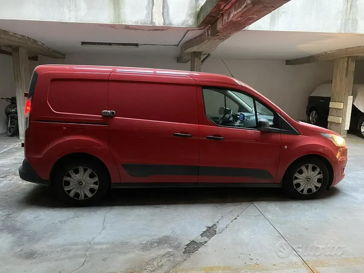 Usata Ford Transit Connect 101 CV (74 kW) 2021 Rosso Monovolume