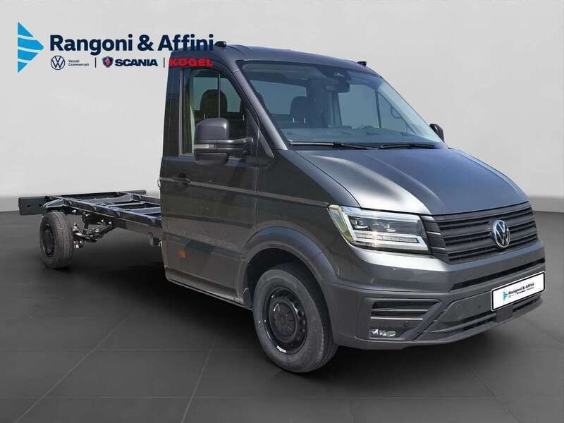 Grigio indio Usata 2024 VW Crafter Business Furgone | 34.800 € (Buon prezzo) - Immagine 1/4