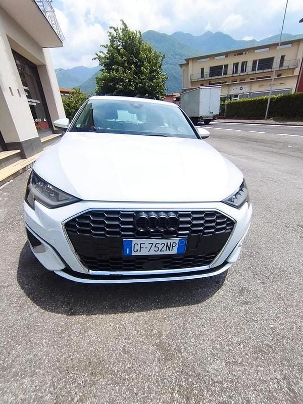 Usata Audi A3 Advanced 116 CV (85 kW) 2021 Bianco Berlina