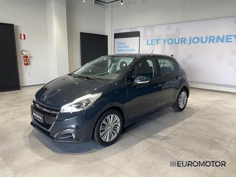 Usata Peugeot 208 Active 75 CV (55 kW) 2018 Grigio Utilitaria