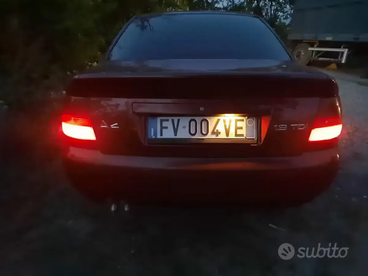 Usata Audi A4 110 CV (80 kW) 1999 Berlina