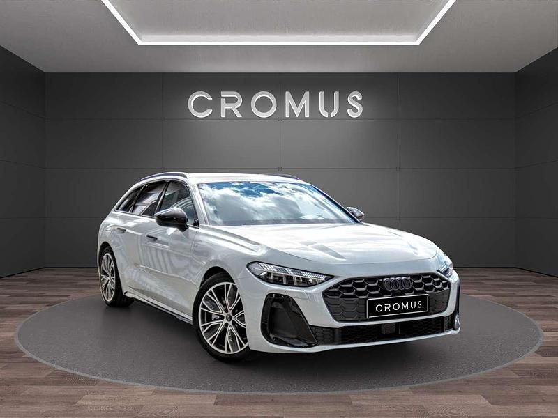 Nuova Audi A5 S-Line 204 CV (150 kW) 2025 Bianco ghiaccio metallizzato Station wagon