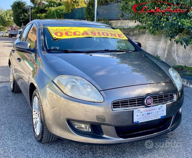 Usata Fiat Bravo Dynamic 120 CV (88 kW) 2009 Marrone Utilitaria