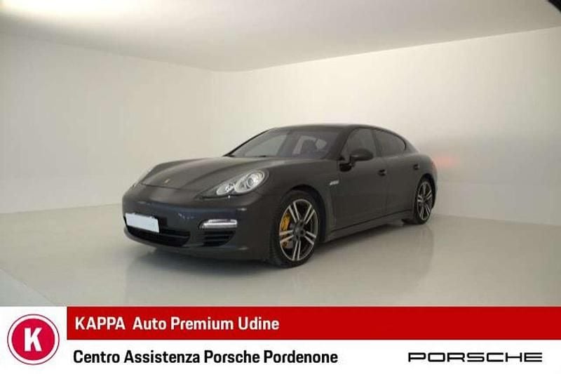 Usata Porsche Panamera 250 CV (183 kW) 2011 Grigio Berlina
