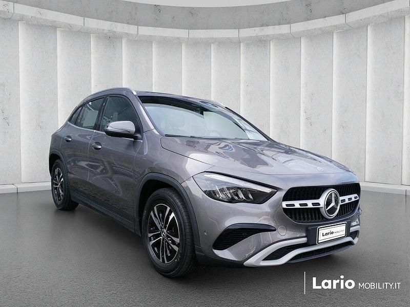 Usata Mercedes GLA180 Advanced Plus 136 CV (100 kW) 2023 Grigio SUV