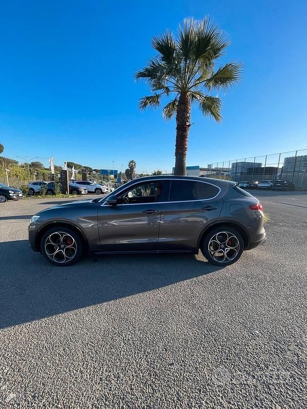 Usata Alfa Romeo Stelvio Ti 210 CV (154 kW) 2020 Grigio SUV