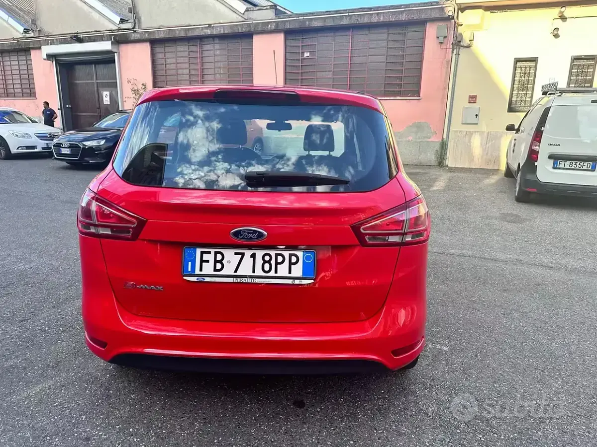 Usata Ford B-MAX 87 CV (63 kW) 2016 Nero Monovolume