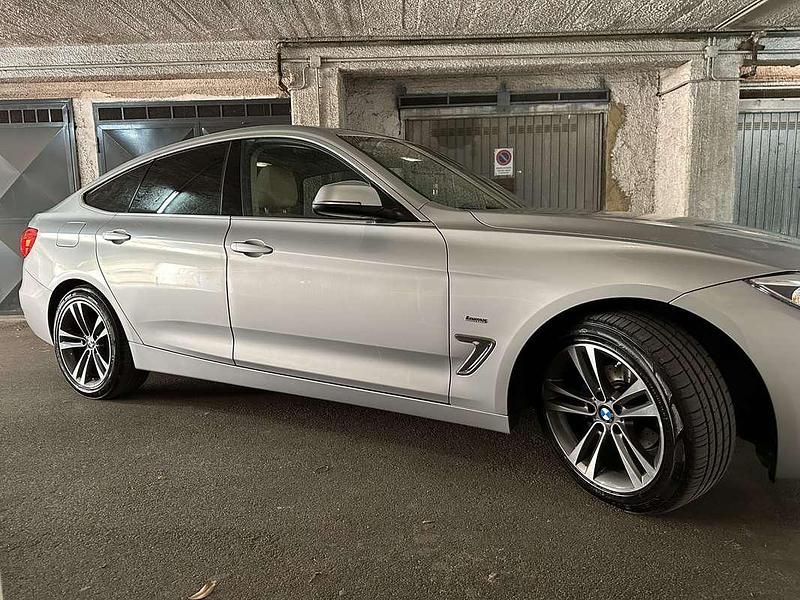 Usata BMW 318 Gran Turismo Advantage 150 CV (110 kW) 2016 Berlina