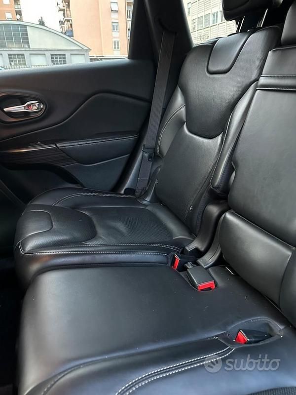 Usata Jeep Cherokee Limited 200 CV (147 kW) 2015 Nero SUV