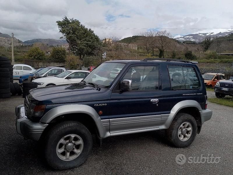 Usata Mitsubishi Pajero 1997 Blu SUV