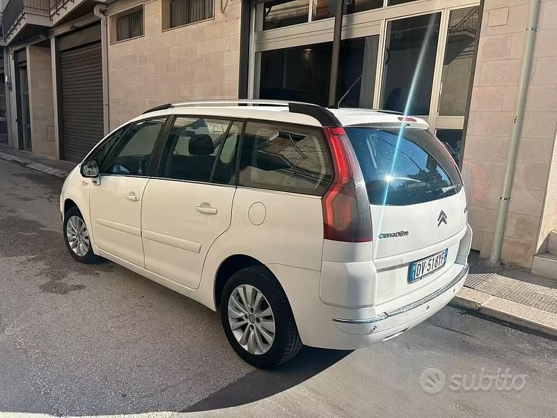 Usata Citroën Grand C4 Picasso 109 CV (80 kW) 2009 Bianco Monovolume