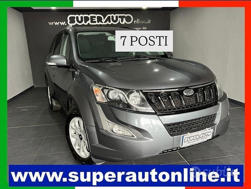 Usata Mahindra XUV500 140 CV (102 kW) 2018 Grigio scuro SUV