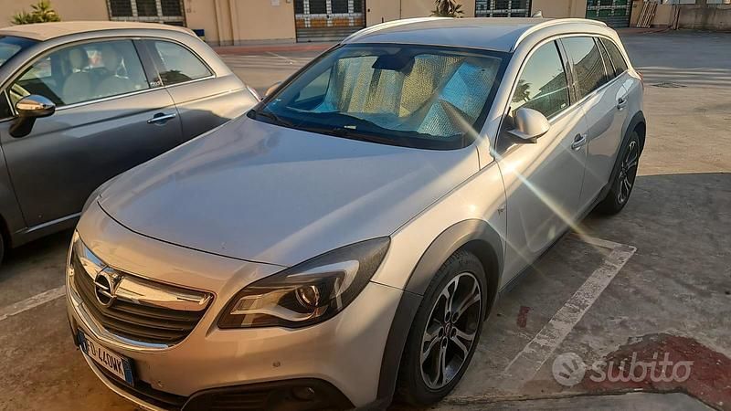 Usata Opel Insignia 170 CV (125 kW) 2016 Grigio Station wagon