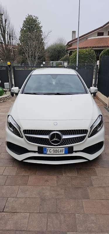 Usata Mercedes A180 Premium 109 CV (80 kW) 2014 Berlina