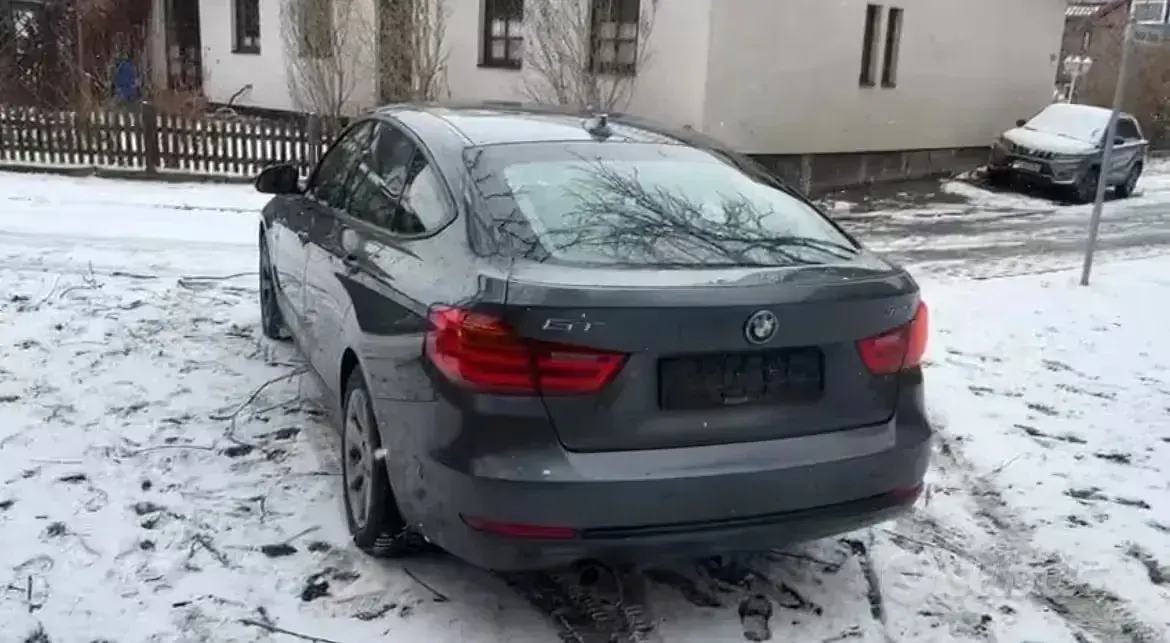 Usata BMW 318 Sport Line 150 CV (110 kW) 2026 Grigio Berlina