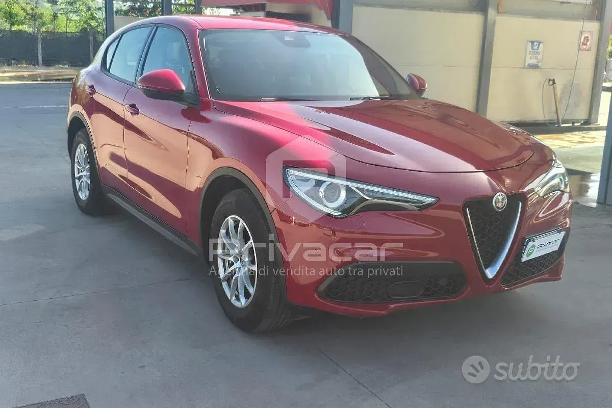 Usata Alfa Romeo Stelvio Business 160 CV (117 kW) 2020 Rosso SUV