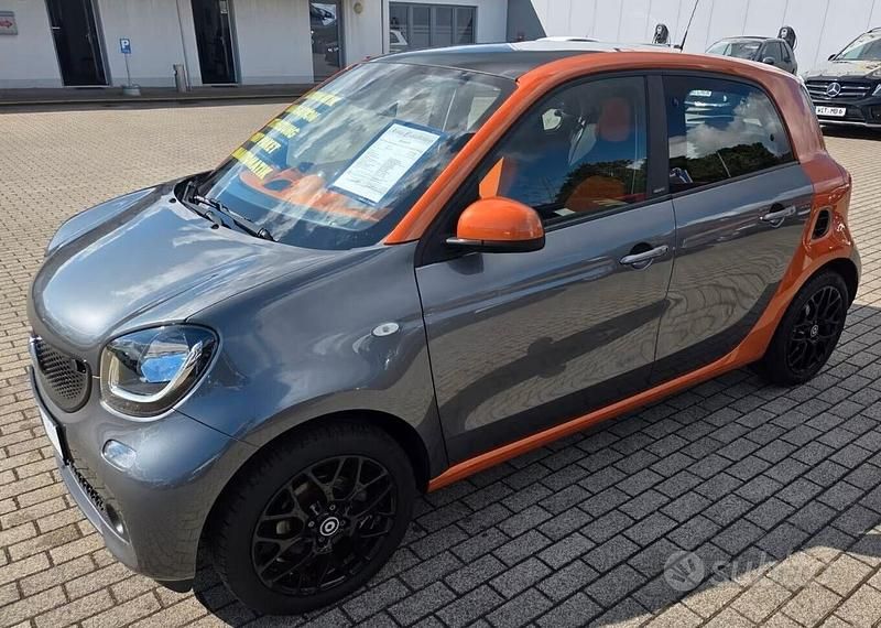 Usata Smart ForFour Passion 71 CV (52 kW) 2016 Grigio Utilitaria