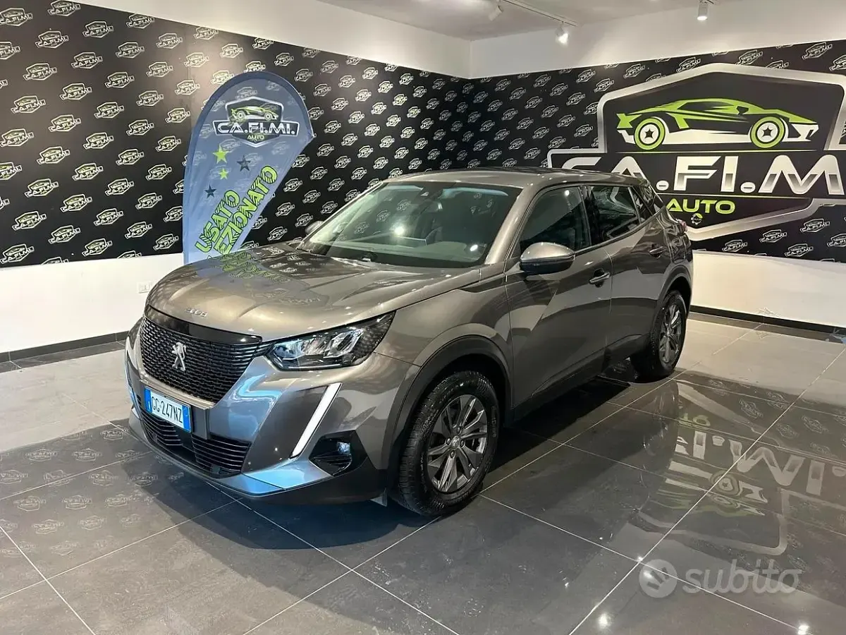 Usata Peugeot 2008 GT 131 CV (96 kW) 2021 Grigio SUV