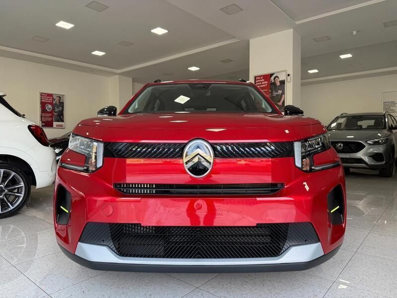 Nuova Citroën C3 PureTech 100 CV (73 kW) 2025 Rosso Utilitaria