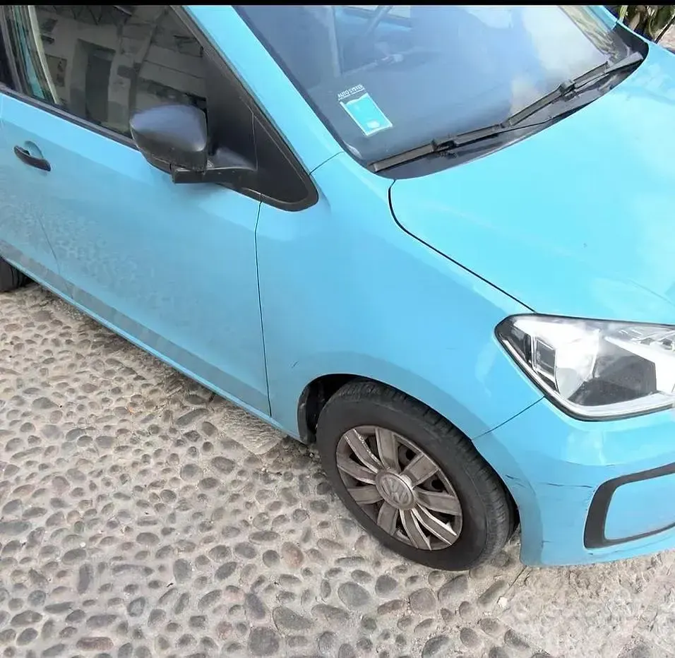 Usata VW up! 60 CV (44 kW) 2018 Blu Utilitaria