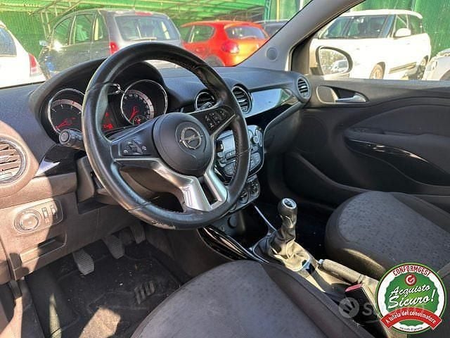 Usata Opel Adam Glam 87 CV (63 kW) 2015 Lilla(met.) Utilitaria