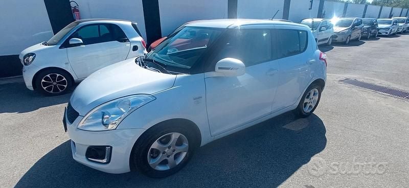 Usata Suzuki Swift 94 CV (69 kW) 2015 Bianco Utilitaria