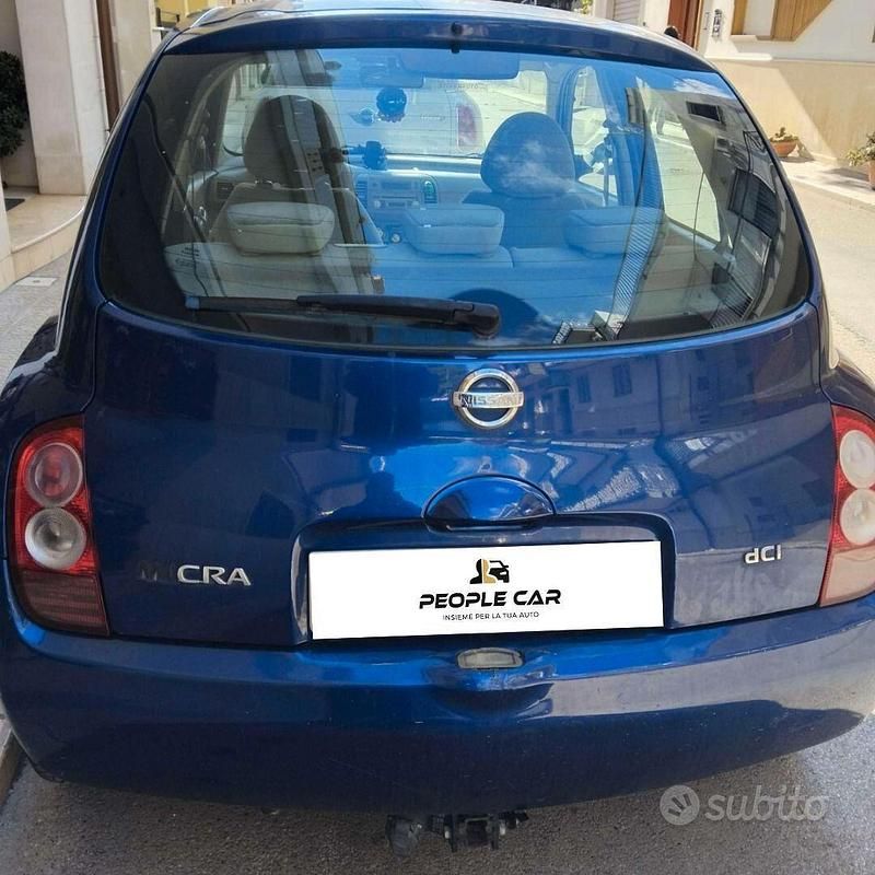 Usata Nissan Micra 65 CV (47 kW) 2005 Blu Berlina