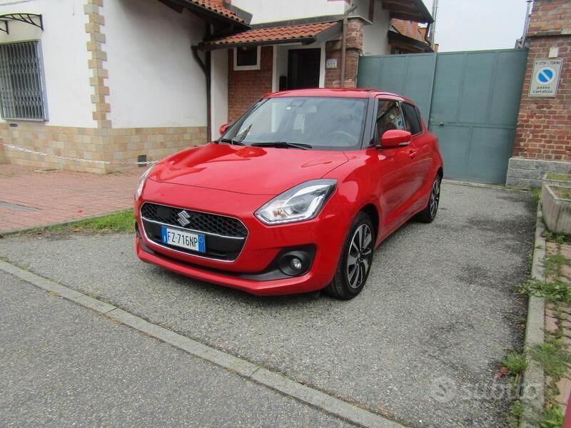 Rosso Usata 2019 Suzuki Swift Due volumi | 12.850 € (Buon prezzo) - Immagine 1/4