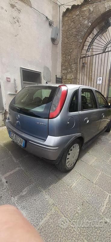 Usata Opel Corsa 2005 Grigio Utilitaria